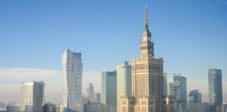 5 kultowych miejsc w Warszawie, dzięki którym poznasz klimat PRL-u