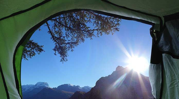 Lekki strój trekkingowy - profesjonalna odzież turystyczna
