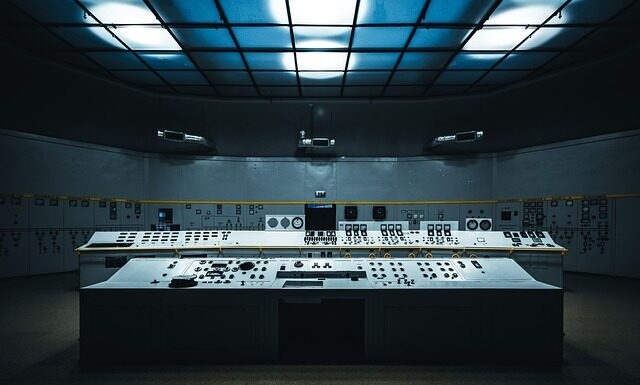 Co należy mieć w samochodzie podczas kontroli policji?