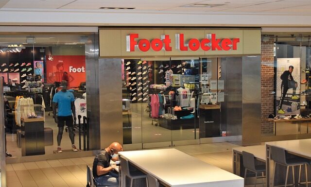 Jakich sklepów jest najwięcej w Polsce?