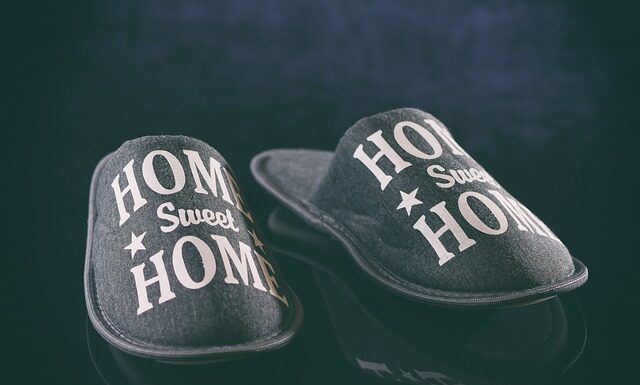 Czy można zabrać kapcie z hotelu?