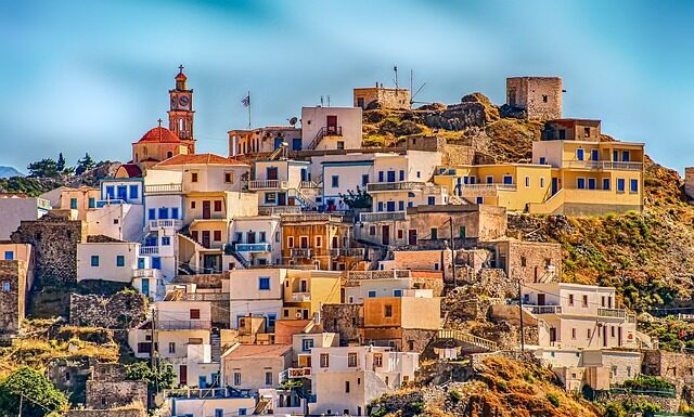 Ile się leci z Pyrzowic do Grecji?