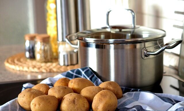 Dlaczego nie wolno wwozić do Norwegii ziemniaków? Dlaczego nie wolno wwozić do Norwegii ziemniaków?