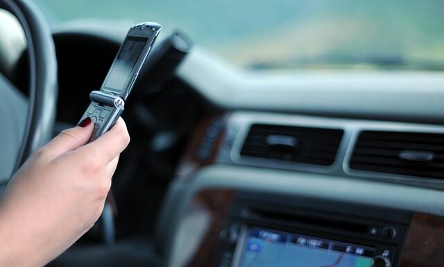 Czy mandat z zagranicy musi być po polsku?